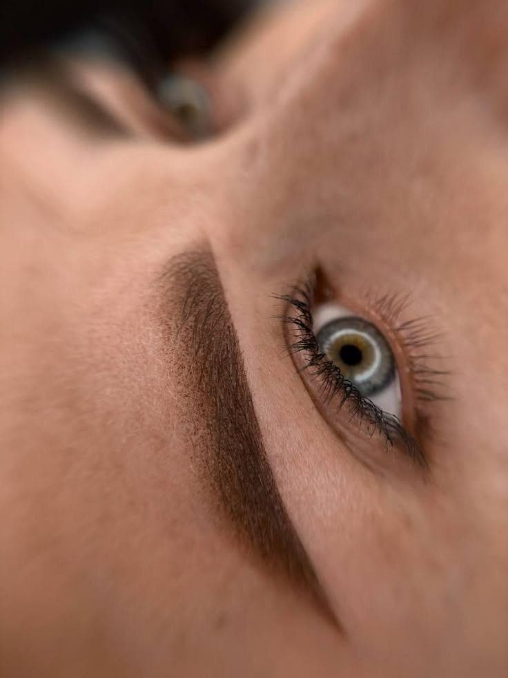 Sprâncene Shading (umbrire)